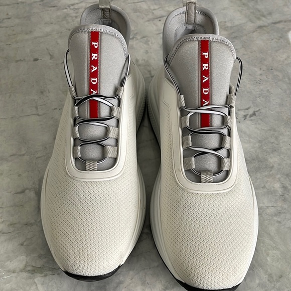 Prada sneakers. Womens size 8 US/39 EU. Excellent condition barely worn - Picture 1 of 3